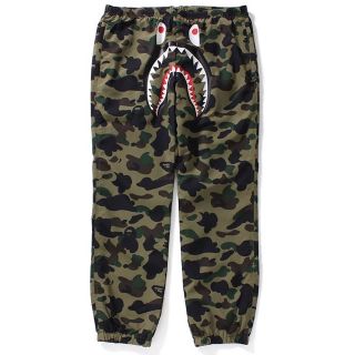 アベイシングエイプ(A BATHING APE)のBAPE 1ST CAMO SHARK TRACK PANTS(その他)