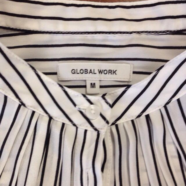 GLOBAL WORK(グローバルワーク)のストライプシャツ レディースのトップス(シャツ/ブラウス(半袖/袖なし))の商品写真