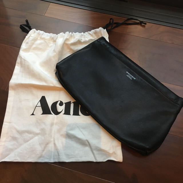 ACNE(アクネ)の【専用の為、購入不可です】 レディースのバッグ(クラッチバッグ)の商品写真