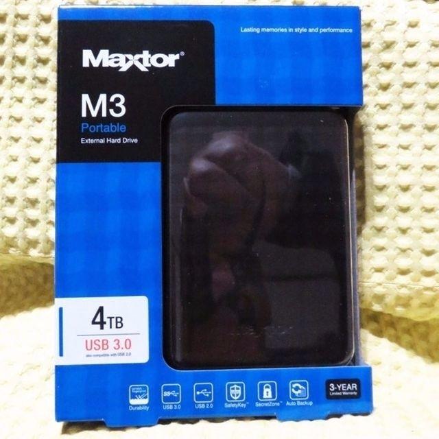 MAXTOR　2.5インチ USB3.0ポータブルHDD 4TB 新品