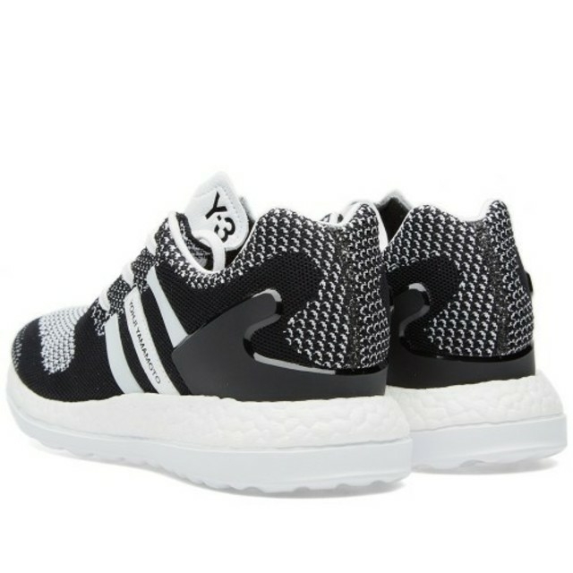 Y-3(ワイスリー)のりょー様専用Y-3 PURE BOOST ZG KNIT ジェリーロレンゾ着用 メンズの靴/シューズ(スニーカー)の商品写真