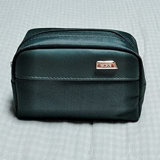 トゥミ(TUMI)のTUMI FOR DELTA   アメニティ入りポーチ(旅行用品)