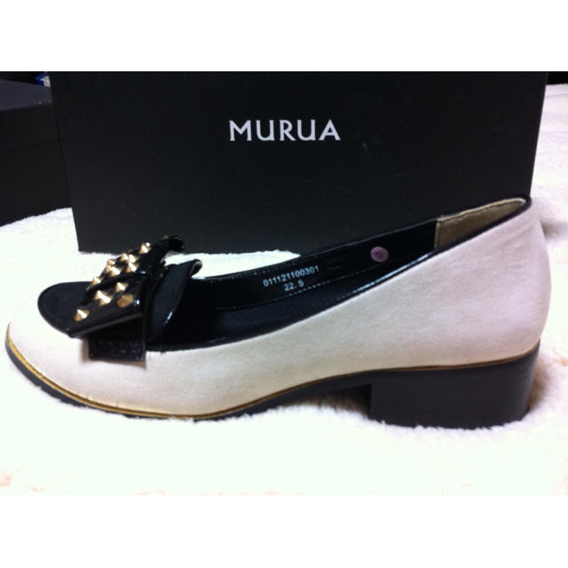 MURUA(ムルーア)のMURUA リボン付きフラットシューズ レディースの靴/シューズ(ローファー/革靴)の商品写真