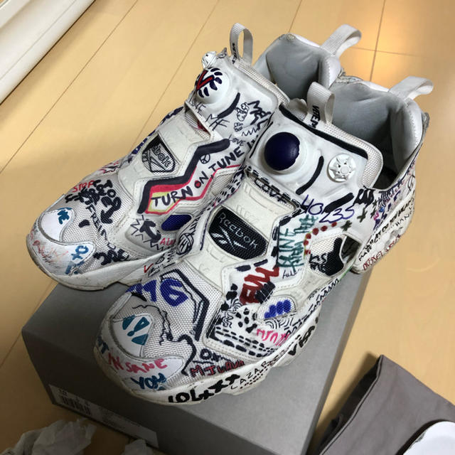 vetements Reebok 43 ポンプ フューリー 確実正規品 落書きスニーカー