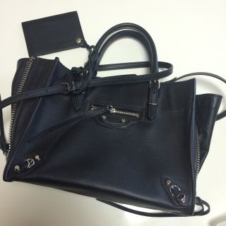 バレンシアガ(Balenciaga)のバレンシアガペーパージップアラウンド(ハンドバッグ)