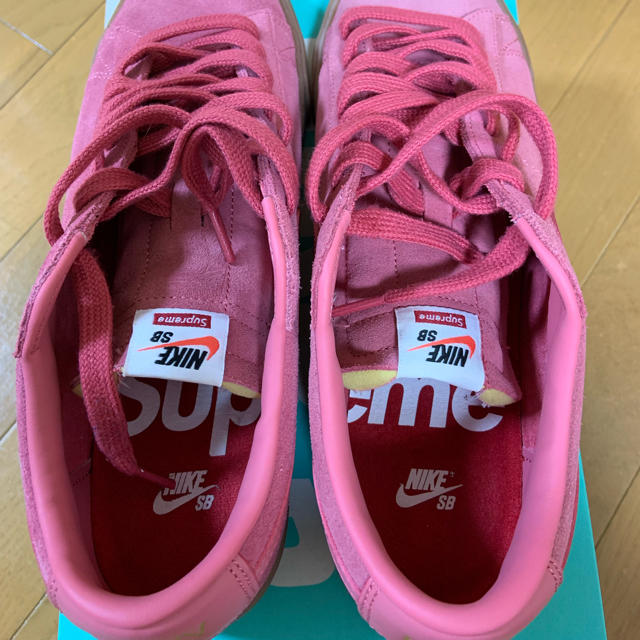 Supreme(シュプリーム)の専用 NIKE supreme BLAZER ブレーザー 27.5cm SB メンズの靴/シューズ(スニーカー)の商品写真