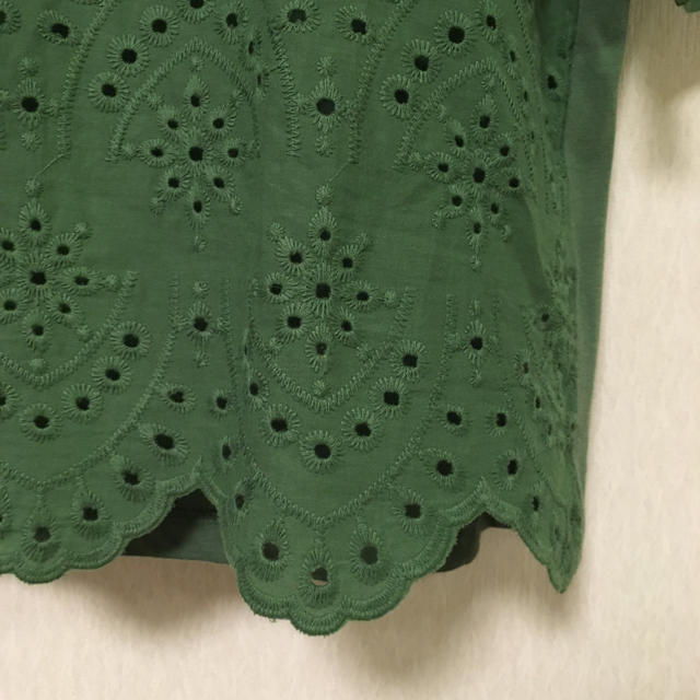 green parks(グリーンパークス)のカットワーク刺繍プルオーバー レディースのトップス(シャツ/ブラウス(長袖/七分))の商品写真