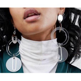 マウジー(moussy)のラスト1点！新品インポート♡アクリル ロング クリア シルバー ピアス(ピアス)