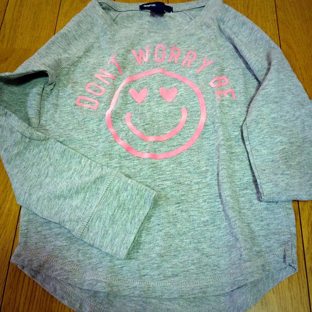 babyGAP(ベビーギャップ)のBaby gap ロンT 110cm キッズ/ベビー/マタニティのキッズ服女の子用(90cm~)(Tシャツ/カットソー)の商品写真