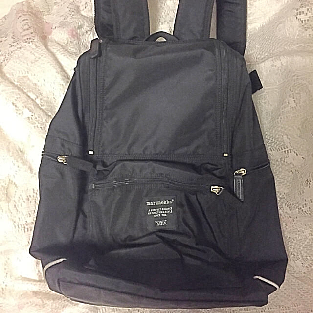 新品 マリメッコ リュック 黒 fruut.pt