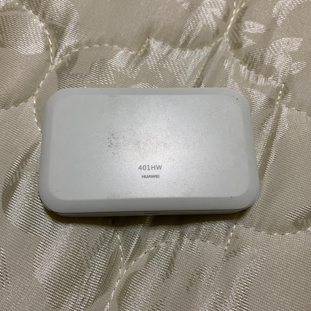 401HW ポケットWIFI スマホ/家電/カメラのスマートフォン/携帯電話(その他)の商品写真