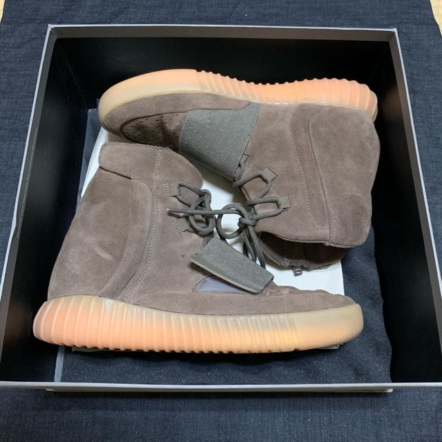 YEEZY BOOST 750 チョコレート