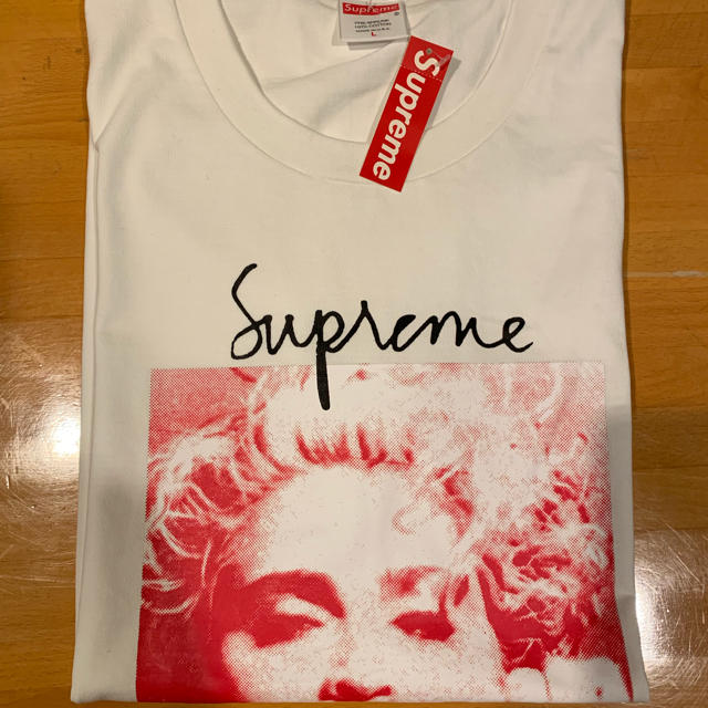 Supreme(シュプリーム)のsupreme Tシャツ メンズのトップス(Tシャツ/カットソー(半袖/袖なし))の商品写真