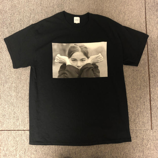 ビョーク 限定コラボ Ｔシャツ 黒 XL - ミュージシャン