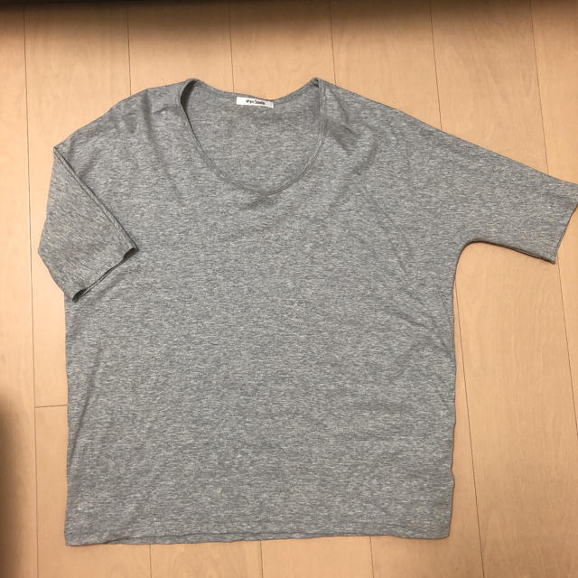 TOMORROWLAND(トゥモローランド)のTシャツ ウィムガゼット レディースのトップス(Tシャツ(半袖/袖なし))の商品写真
