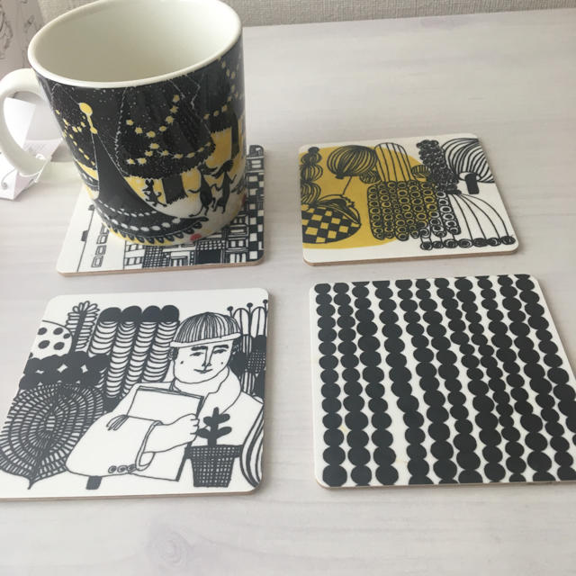 marimekko(マリメッコ)のmarimekko コースター4枚セット ハンドメイドの生活雑貨(キッチン小物)の商品写真