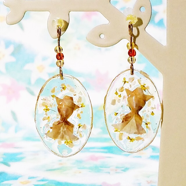 和紙 折り紙のピアス 涼しげ金魚きんの通販 By 和紙 折り紙のピアス ラクマ 和紙 折り紙のピアス 涼しげ金魚きんの通販 By 和紙 折り紙のピアス ラクマ