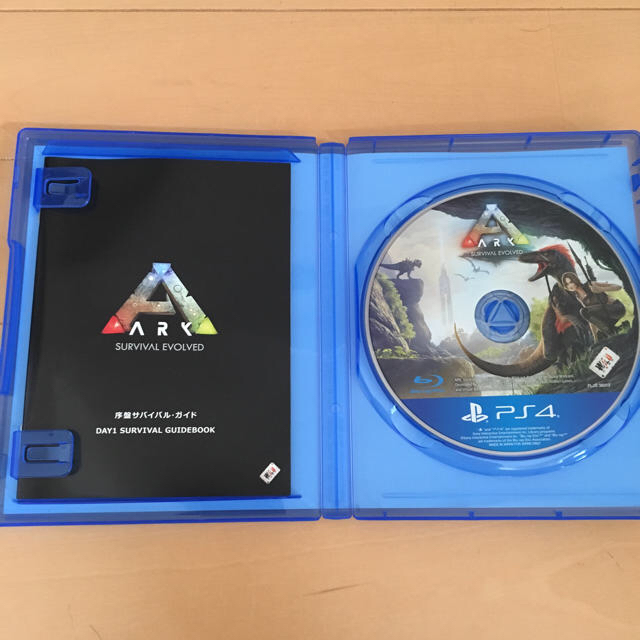 PlayStation4(プレイステーション4)のアーク：サバイバルエボルブド エンタメ/ホビーのゲームソフト/ゲーム機本体(家庭用ゲームソフト)の商品写真