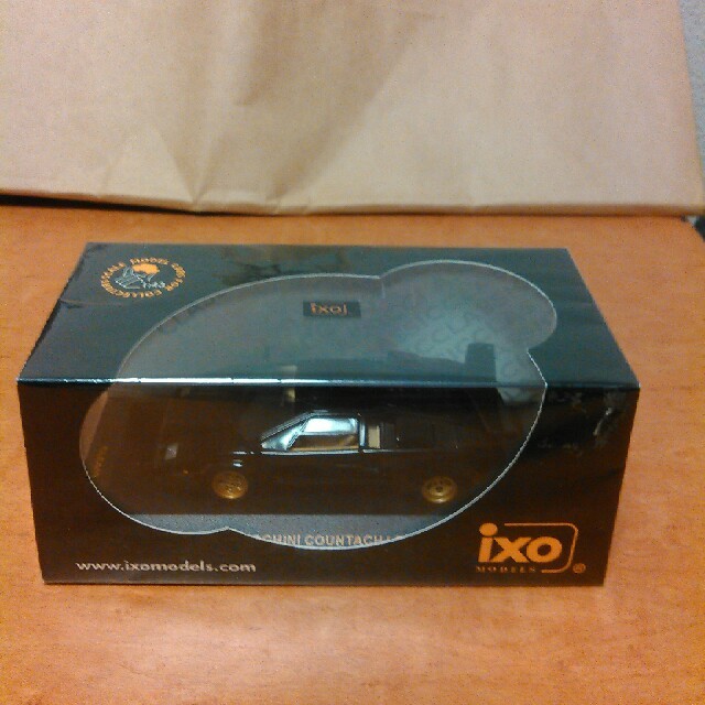 ixo 1/43 ランボルギーニ　カウンタック  LP5000S 黒