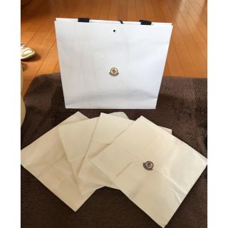 モンクレール(MONCLER)の専用✩.*˚モンクレール包装紙(ダウンジャケット)