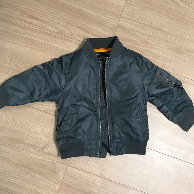 ALPHA INDUSTRIES(アルファインダストリーズ)のMA-1  ALPHA  グレー 100 キッズ/ベビー/マタニティのキッズ服男の子用(90cm~)(ジャケット/上着)の商品写真