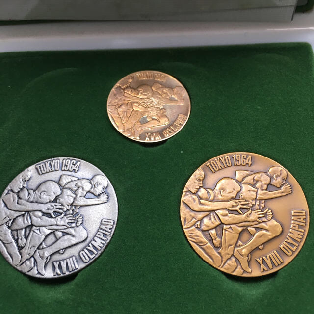 東京オリンピック記念メダル 1964年 金 銀 銅メダル3点セット エンタメ/ホビーの美術品/アンティーク(貨幣)の商品写真