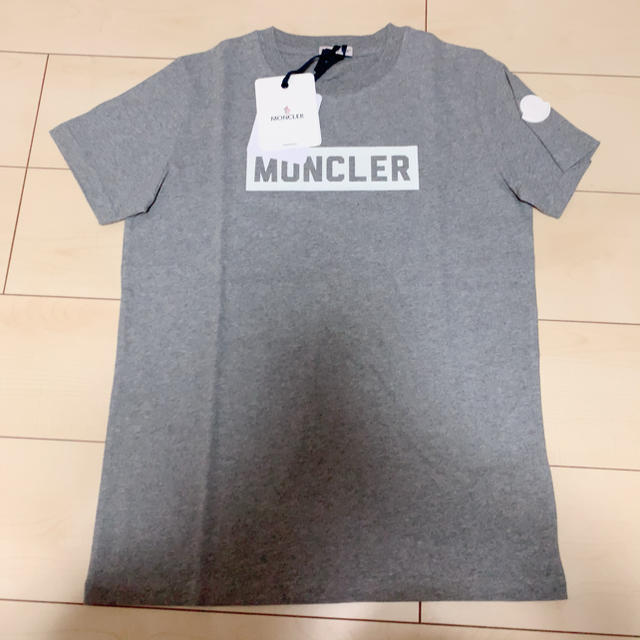 MONCLER(モンクレール)のmoncler 14a tシャツ  レディースのトップス(Tシャツ(半袖/袖なし))の商品写真