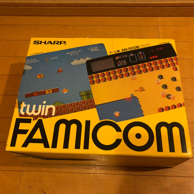 SHARP(シャープ)のツインファミコン本体 TWIN FAMICOM エンタメ/ホビーのゲームソフト/ゲーム機本体(家庭用ゲーム機本体)の商品写真