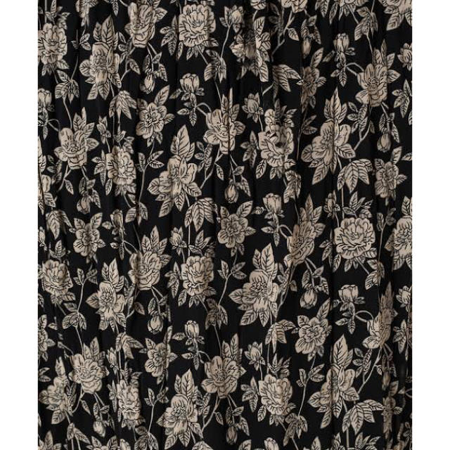 Kastane(カスタネ)の⚠︎よよ⭐️様専用⚠︎kastane 花柄プリーツティアードスカート ブラック レディースのスカート(ロングスカート)の商品写真