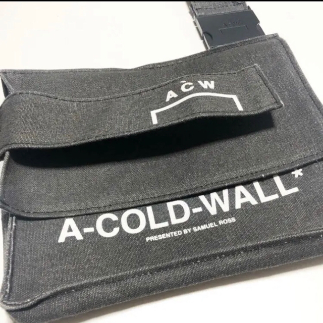 OFF-WHITE(オフホワイト)のA Cold Wall ショルダーバッグ メンズのバッグ(ショルダーバッグ)の商品写真