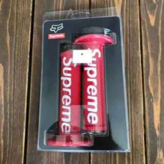 シュプリーム(Supreme)の18SS Supreme Fox Racing Moto Hand Grip！(パーツ)