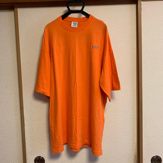 Balenciaga(バレンシアガ)のvetements ヴェトモン リフレクター staff tシャツ メンズのトップス(Tシャツ/カットソー(半袖/袖なし))の商品写真