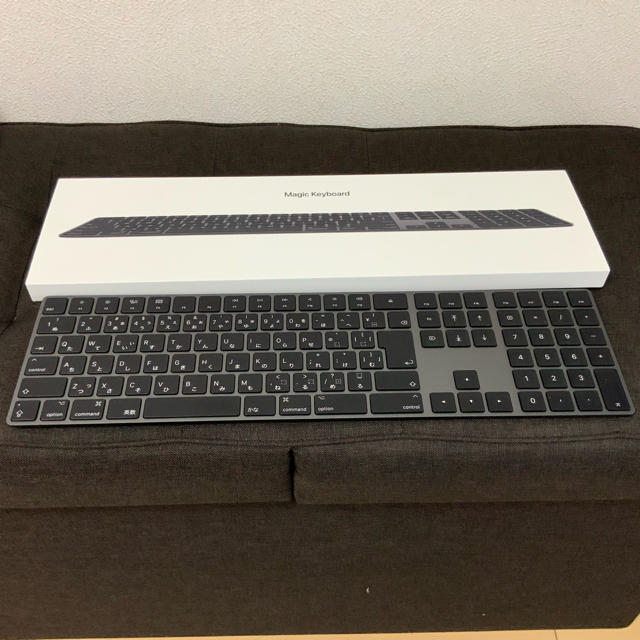Magic Keyboard テンキー付き スペースグレイ