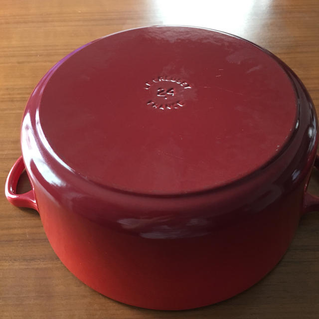 LE CREUSET(ルクルーゼ)の専用！ ル・クルーゼ ココットロンド 24cm インテリア/住まい/日用品のキッチン/食器(鍋/フライパン)の商品写真