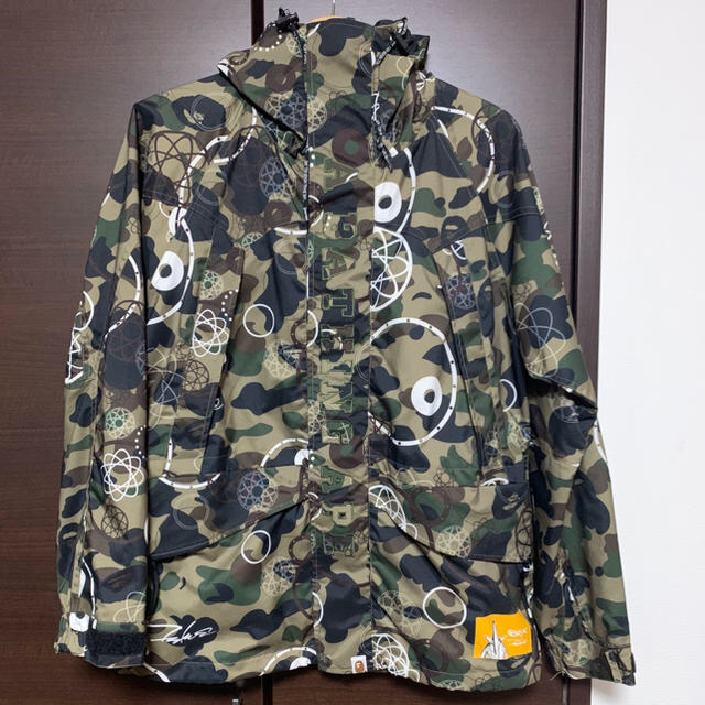 超歓迎された】 1ST FUTURA BAPE - APE BATHING A CAMO JACKET BOARD