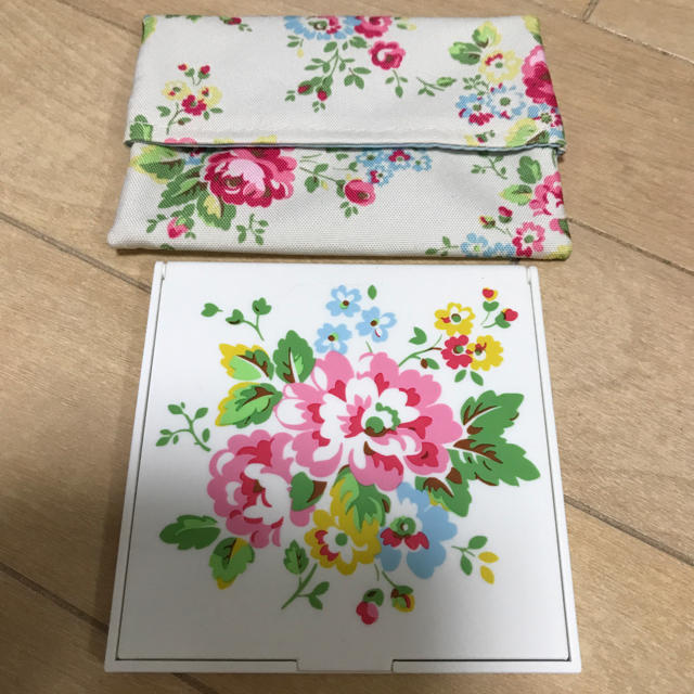 Cath Kidston(キャスキッドソン)のキャスキッドソン🌷ミラー＆ティッシュケース レディースのファッション小物(ミラー)の商品写真