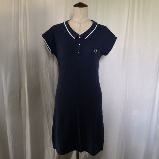 フレッドペリー(FRED PERRY)のFRED PERRY　膝丈ワンピース(ひざ丈ワンピース)