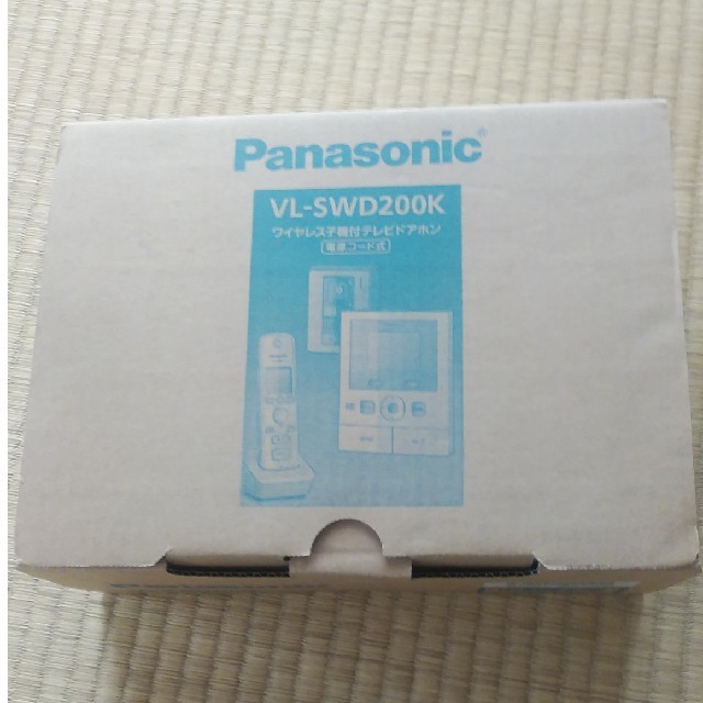 Panasonic(パナソニック)の新品　パナソニック　Panasonic　 テレビドアホン　VL-SWD200K スマホ/家電/カメラのスマホ/家電/カメラ その他(防犯カメラ)の商品写真