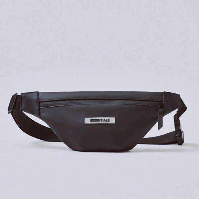 FEAR OF GOD(フィアオブゴッド)のFear Of God Essentials Waterproof Sling メンズのバッグ(ウエストポーチ)の商品写真