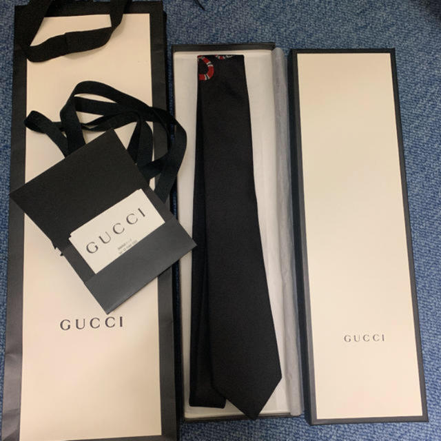 Gucci(グッチ)のgucci スネーク タイ メンズのファッション小物(ネクタイ)の商品写真