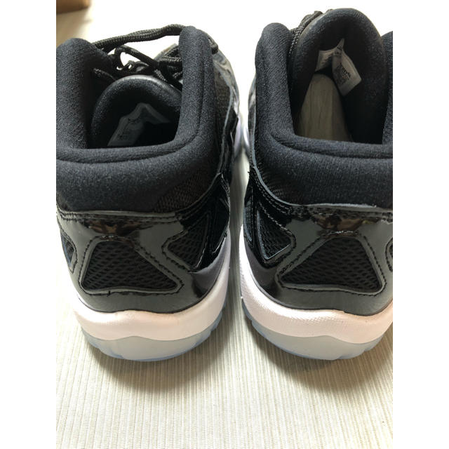 NIKE AIR JORDAN 11 LOW IE "SPACE JAM"