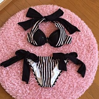 リップサービス(LIP SERVICE)のLIPSERVICE未使用ビキニ👙(水着)