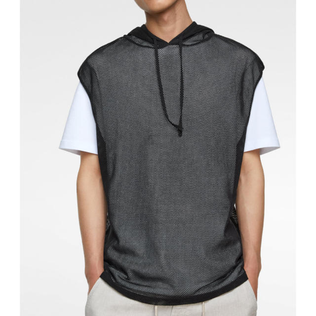 ZARA(ザラ)の完売品 メッシュ テクスチャー メッシュ セーター ベスト フード付き Tシャツ メンズのトップス(Tシャツ/カットソー(半袖/袖なし))の商品写真