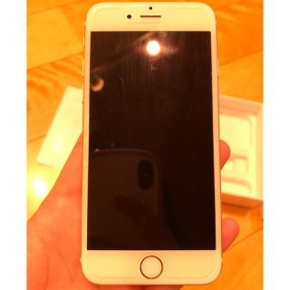 アップル(Apple)のiPhone 6 Gold 64 GB docomo(スマートフォン本体)