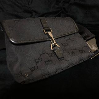 グッチ(Gucci)のグッチ ウエストポーチ 黒    GG(ウエストポーチ)