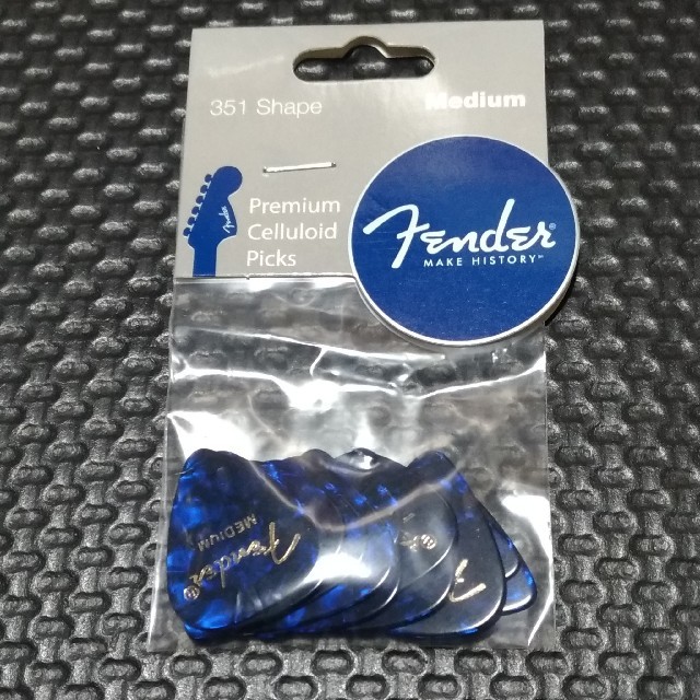 Fender(フェンダー)のFender ピック Blue Moto Medium 12枚 楽器のギター(エレキギター)の商品写真