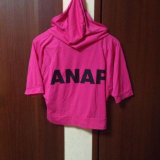 アナップ(ANAP)のビビッドピンク パーカー(カーディガン)