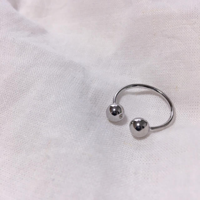 Bubbles(バブルス)のボディピアス風 オープンリング silver レディースのアクセサリー(リング(指輪))の商品写真