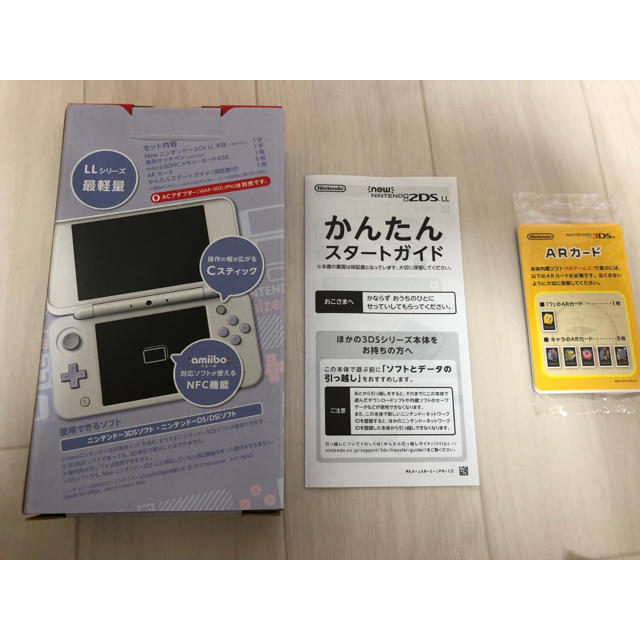 ニンテンドー2DS(ニンテンドー2DS)のNewニンテンドー2DS LL ホワイト×ラベンダー エンタメ/ホビーのゲームソフト/ゲーム機本体(携帯用ゲーム機本体)の商品写真