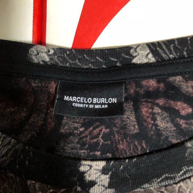 MARCELO BURLON(マルセロブロン)のMARCELO BURLON スネークTシャツ メンズのトップス(Tシャツ/カットソー(半袖/袖なし))の商品写真